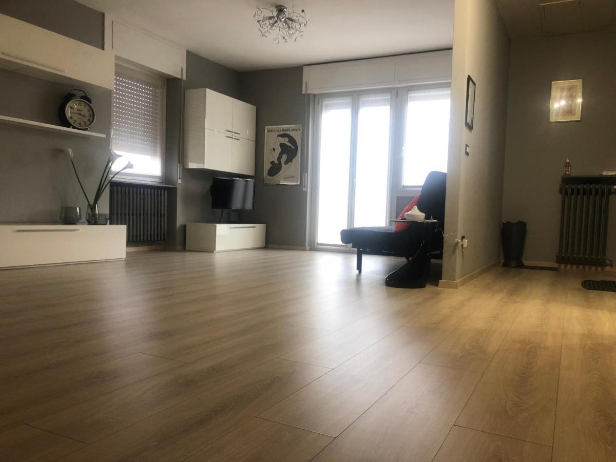 "La Bella Della Cappuccina" Casa Con Parcheggio Interno Gratuito Daire Domodossola Dış mekan fotoğraf