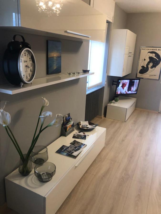 "La Bella Della Cappuccina" Casa Con Parcheggio Interno Gratuito Daire Domodossola Dış mekan fotoğraf